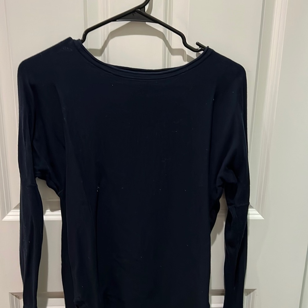 Lululemon women’s navy sweater size 4
